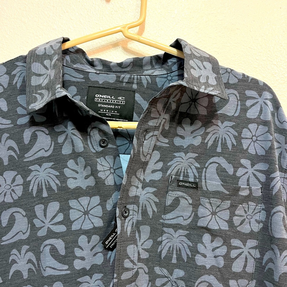 O'Neill Men's Gray Aloha Shirt
